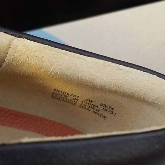 NWT Clarks Women's size 9 Wide Brown Loafers - Picture 10 of 12